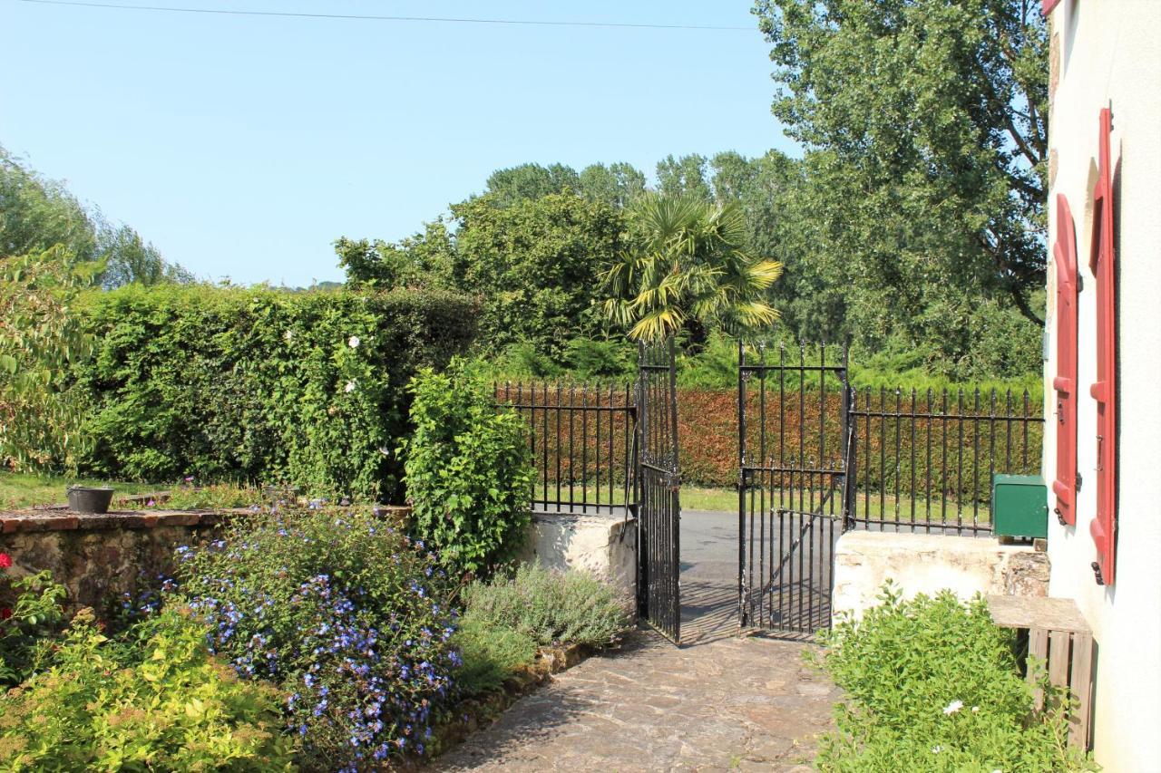 La Maison Du Passeur Availles-Limouzine Dış mekan fotoğraf